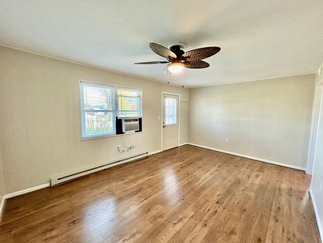 Building Photo - Quiet Duplex In Mt. Sterling!