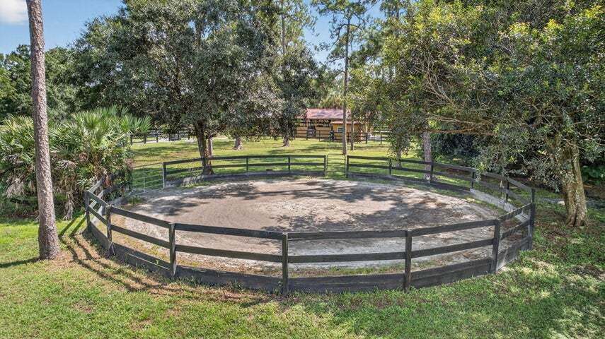 Building Photo - 2340 B Rd