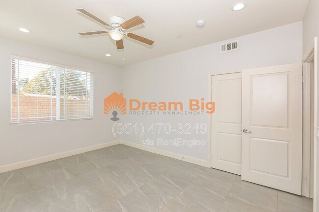 Building Photo - 5167 Peony Ct