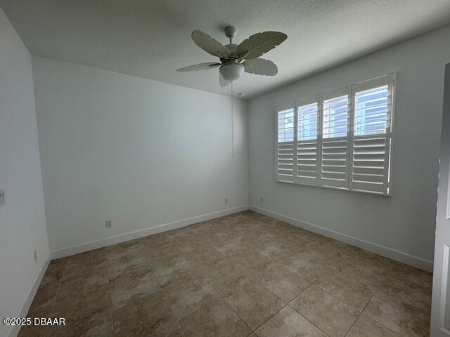 Building Photo - 414 Parrot Ln