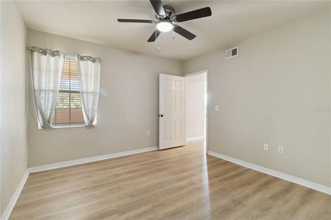 Building Photo - 1010 Villagio Cir