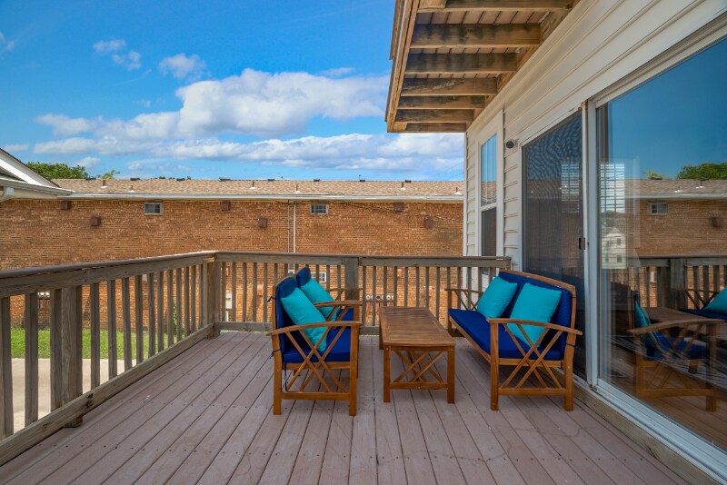 Building Photo - 980 W Ocean View Ave