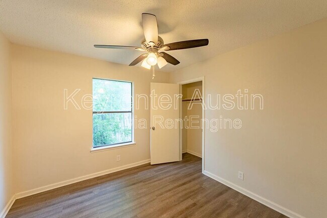 Building Photo - 419 Arrow Head