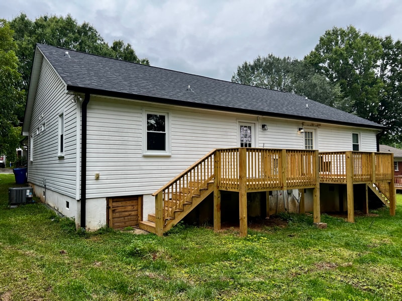 Building Photo - 307 W McNeely Ave