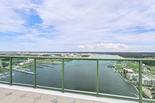 Building Photo - 1431 Riverplace Blvd