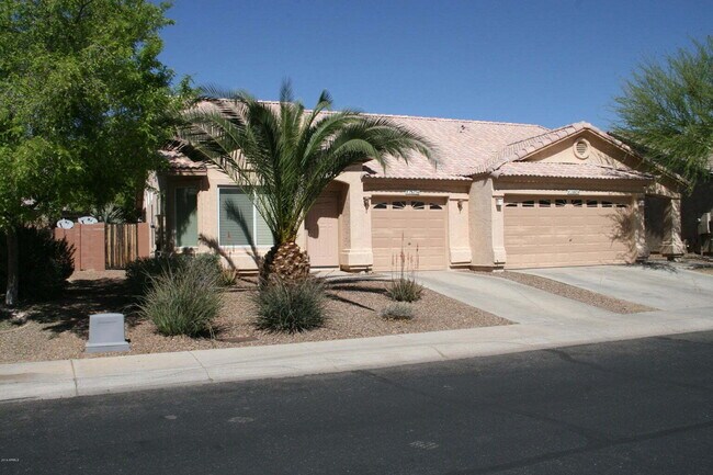 Building Photo - DESERT FOOTHILLS VILLAS TOWNHOUSE