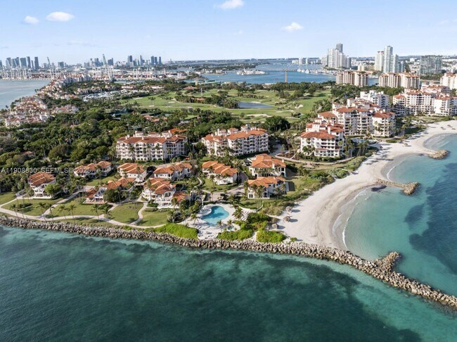 Building Photo - 19217 Fisher Island Dr