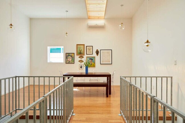 Building Photo - 2317 N Rampart St