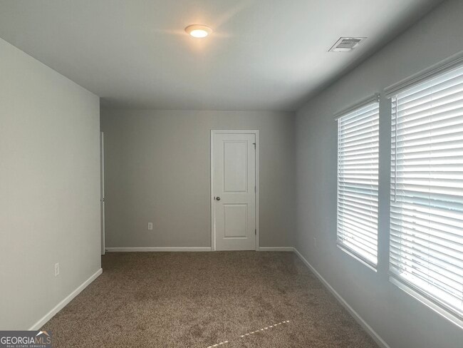 Building Photo - 431 Camella Cir