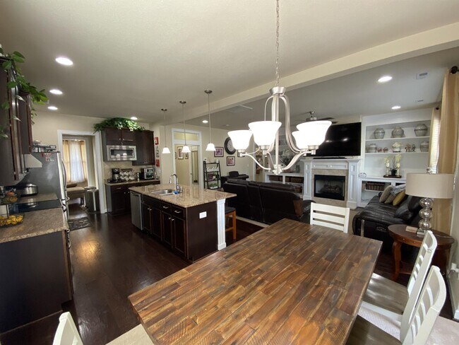 Building Photo - 2381 Rod Pocceschi Way