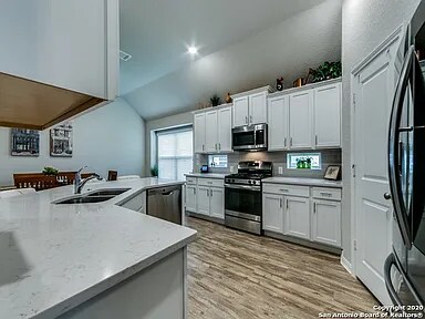 Building Photo - 10330 Owl Wds