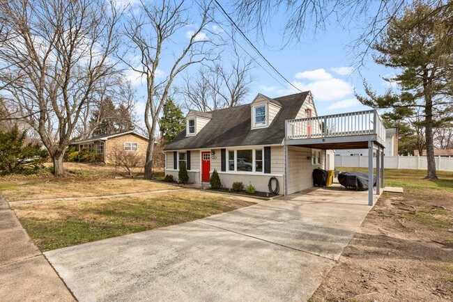Building Photo - 7825 Ridge Rd