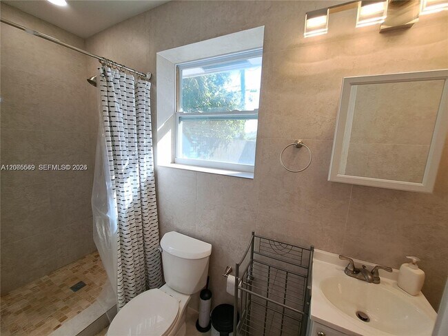 Building Photo - 1111 NW 79th Way