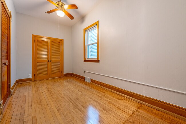 Building Photo - 3821 N Whipple St