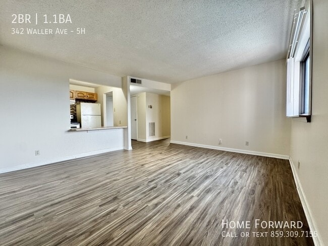 Primary Photo - 342 Waller Ave