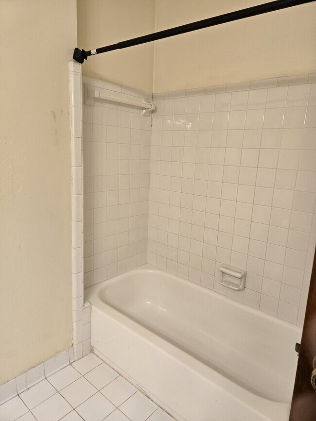 Building Photo - 9 Brookspring Cir