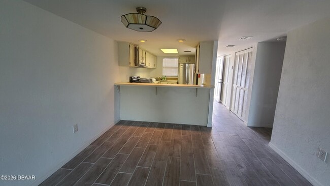 Building Photo - 3131 S Ridgewood Ave