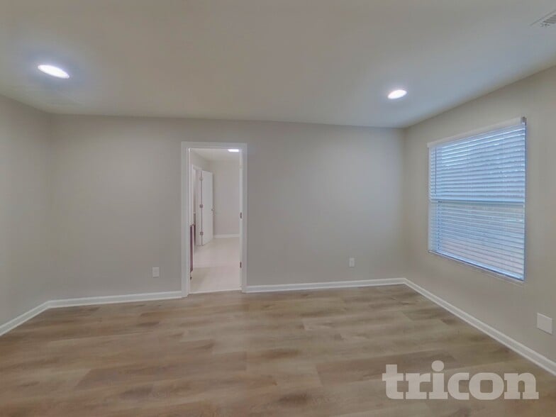 Building Photo - 15015 Ockeechobee Ct