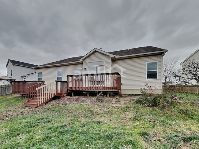 Building Photo - 210 Cherry Tree Ln