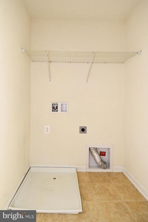 Building Photo - 3082 American Eagle Blvd