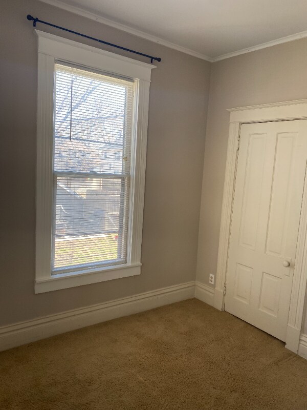 Building Photo - 3833 11th Ave S