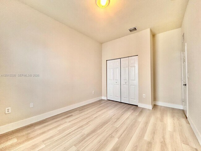 Building Photo - 17031 SW 92nd St