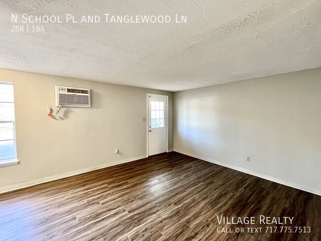 Building Photo - Newly-remodeled 2-bed! Ground Floor - No S...