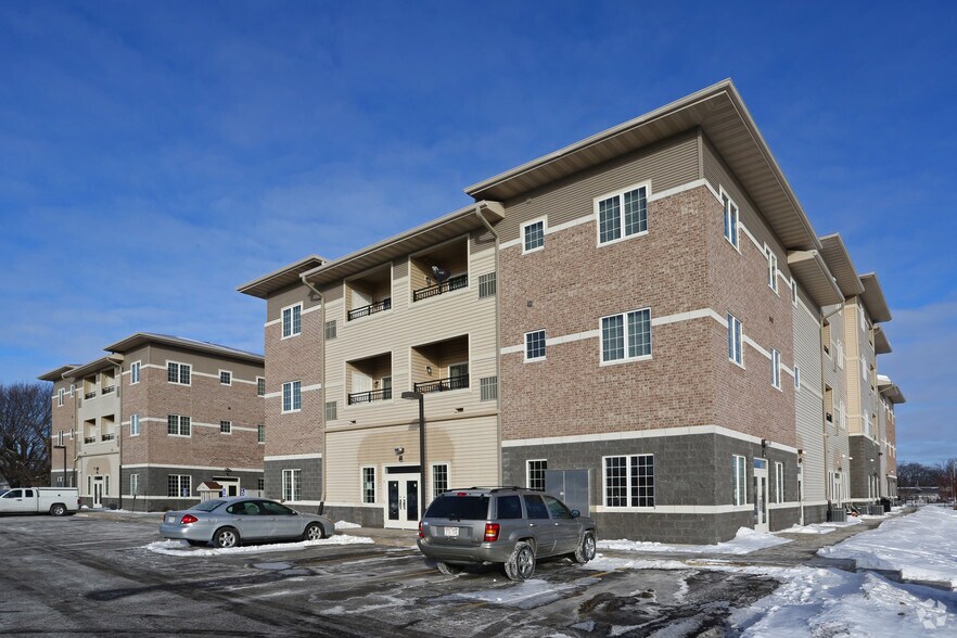 The Commons of Foxboro Oregon, WI Apartment Finder