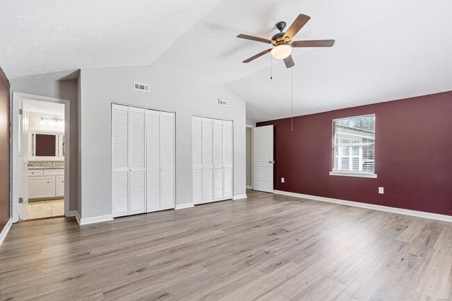 Building Photo - 1216 Old Rdg Rd E