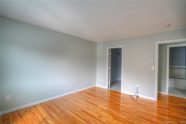 Building Photo - 82 Buddington Rd