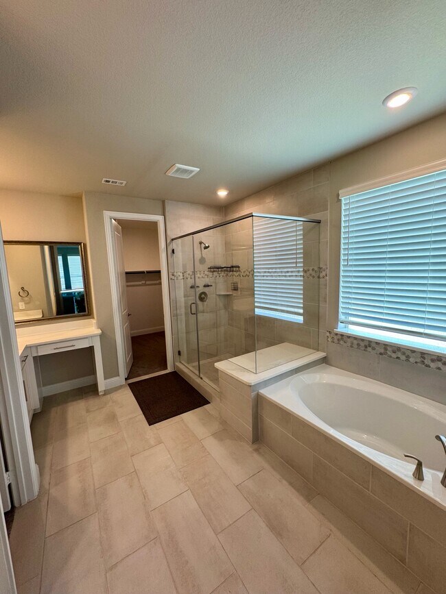 Building Photo - 1731 Tombstone Dr