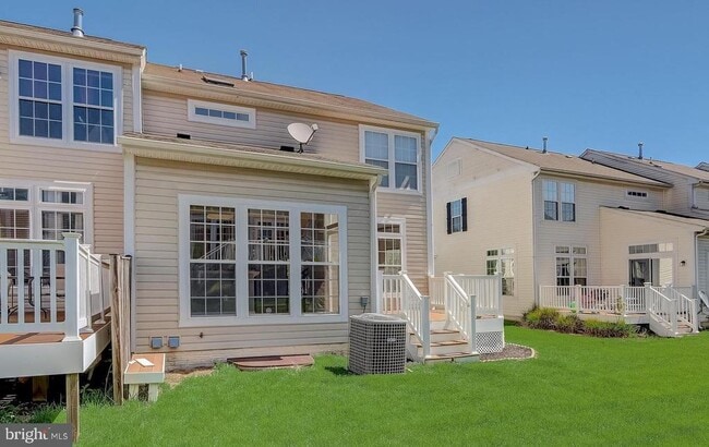 Building Photo - 1709 Hayle Dr