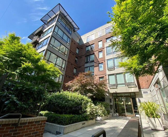 Building Photo - 4547 8th Ave NE