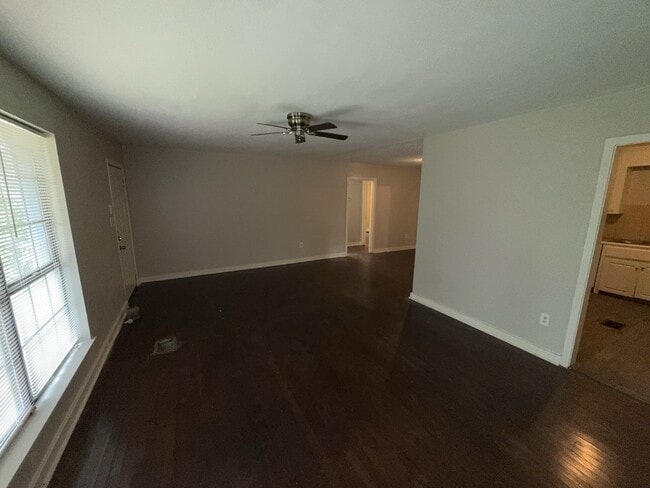 Building Photo - 740 Hickory Ridge Dr
