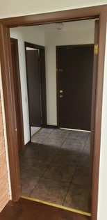 Building Photo - 401 Hillcrest Dr