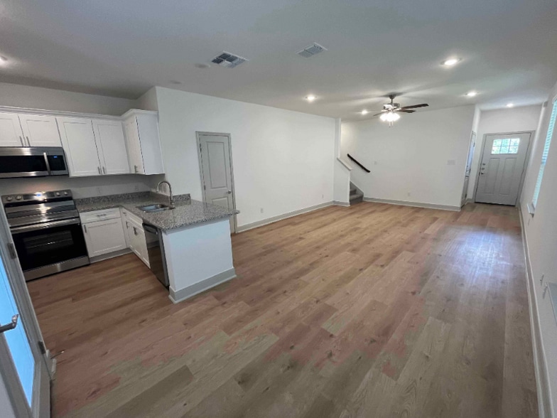 Building Photo - 7541 Briarwood Pass