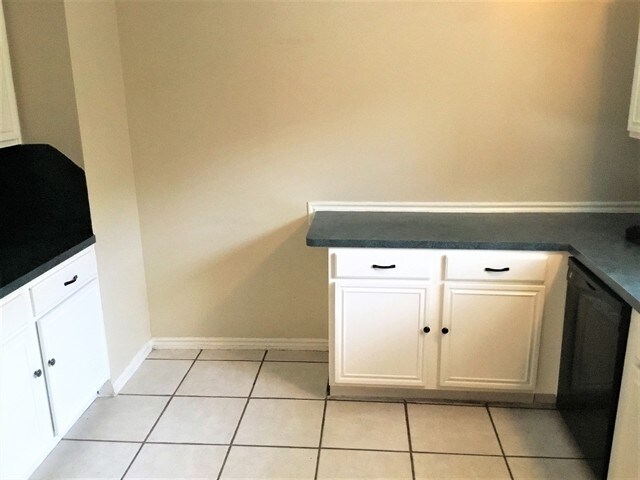 Building Photo - 2811 Copra Ln