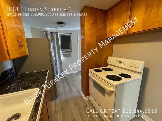 Building Photo - 1818 E Linden St