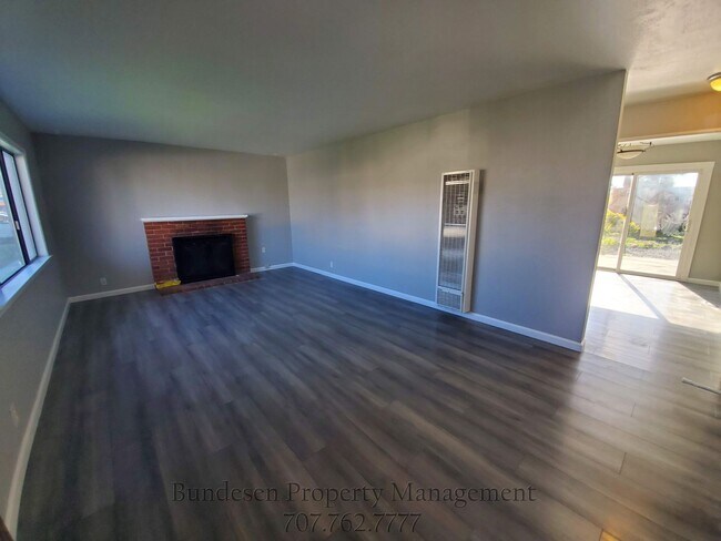Building Photo - 332 Coronado Dr