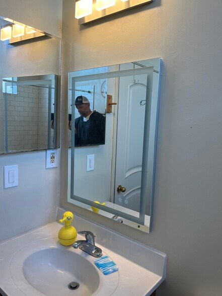 Bathroom with Mirrors / Cabinets - 1077 12th St