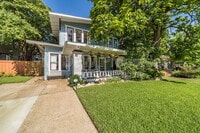 Building Photo - 215 S Montclair Ave