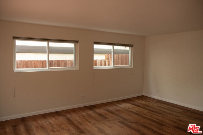 Building Photo - 7711 W 82nd St
