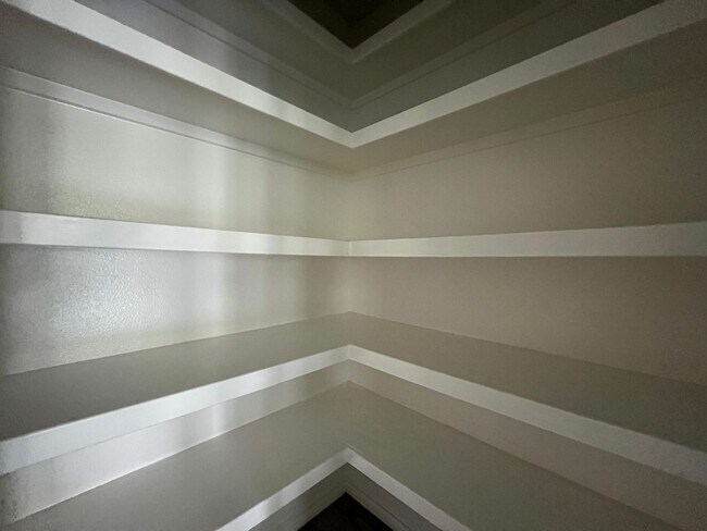 Building Photo - WALKING DISTANCE FROM OSO BAY WETLAND PRES...