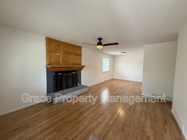 Building Photo - 6213 Gray St