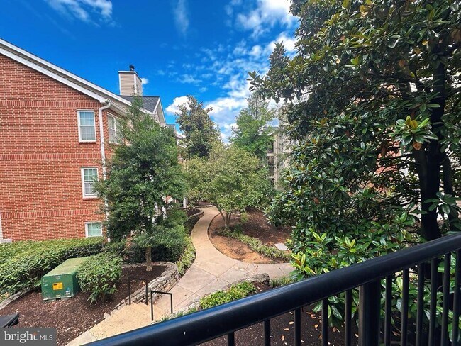 Building Photo - 3306 Wyndham Cir