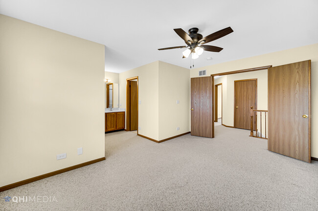 Building Photo - 914 Waterford Ln
