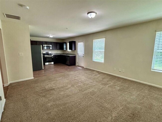 Building Photo - 629 Carlton Pointe Dr