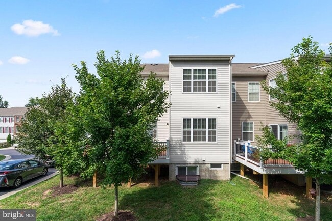 Building Photo - 6704 Saw Mill Ct