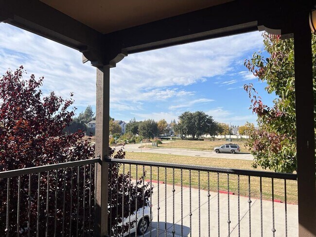 Building Photo - 427 Anchor Ln