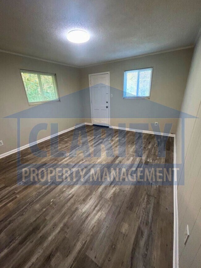 Building Photo - 1705 Clemmer St NE